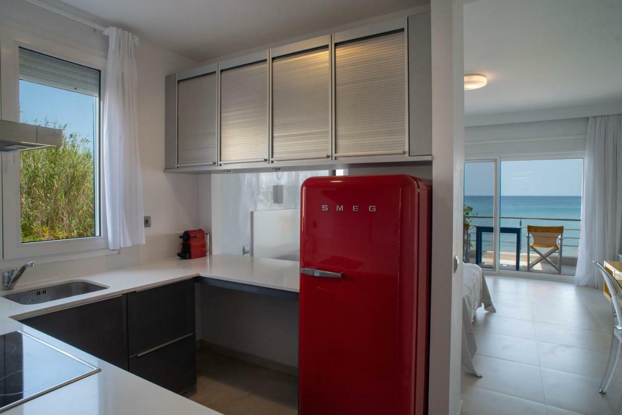 Sideratos Apartments การ์ฟัส ภายนอก รูปภาพ